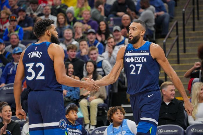  布伦森45分难救尼克斯负骑士  